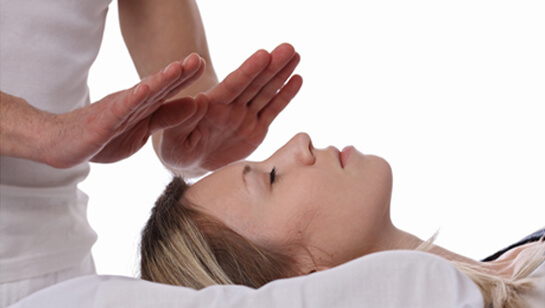 A Doctor using Alternative Medicine in Westmont IL to help a female patient